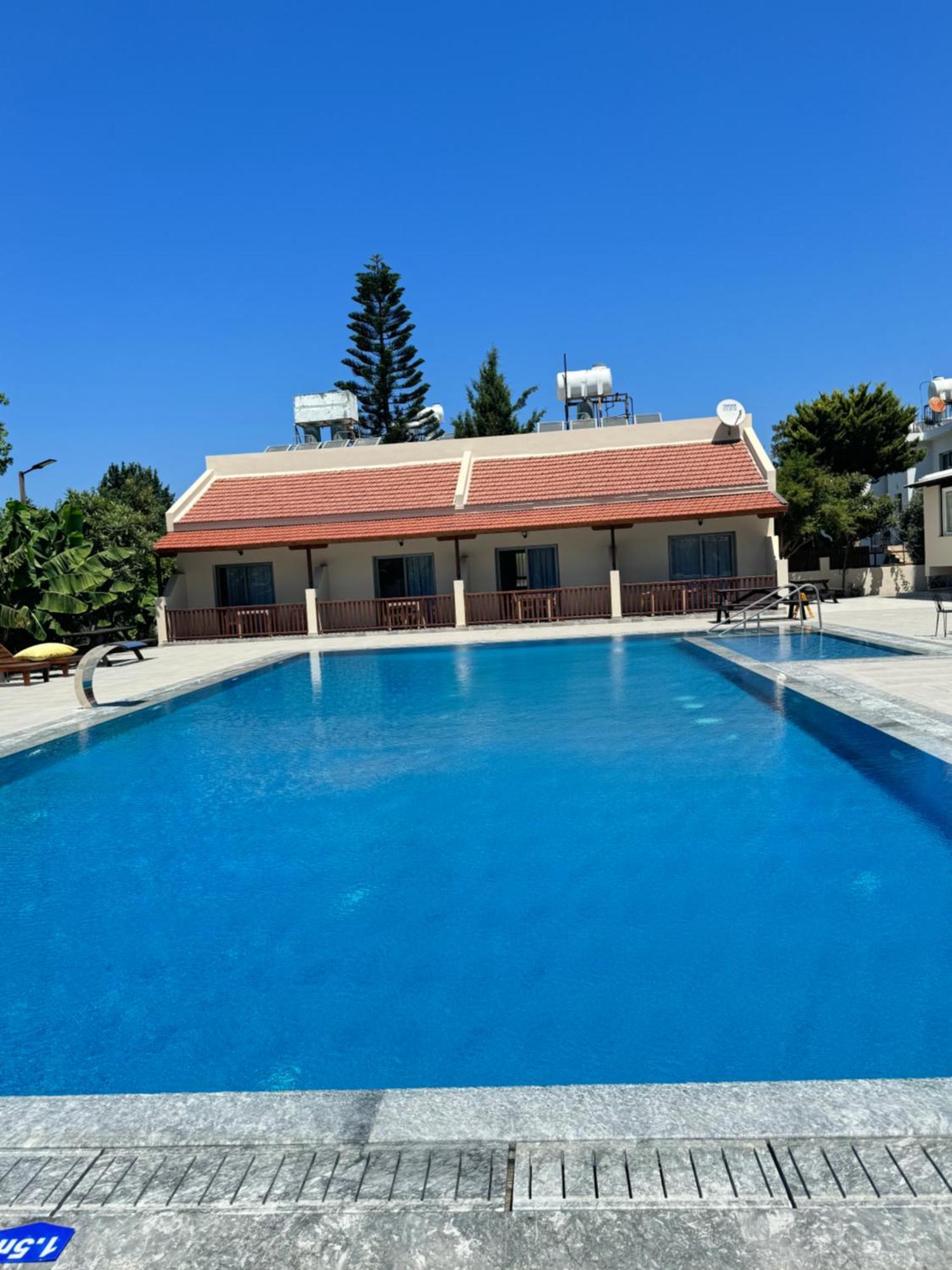 The Horse Farm Hotel Agios Georgios  Buitenkant foto