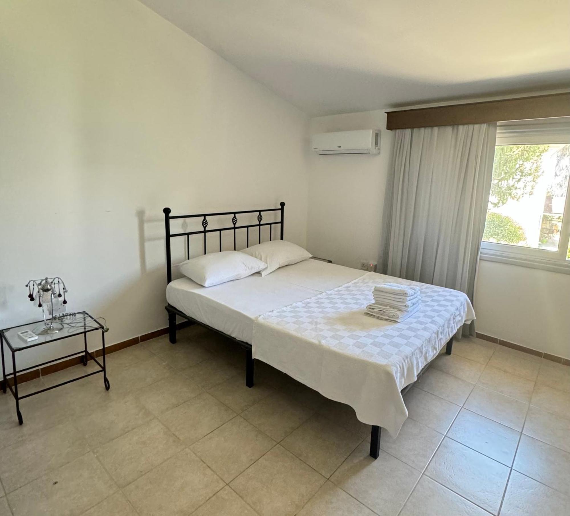 The Horse Farm Hotel Agios Georgios  Buitenkant foto