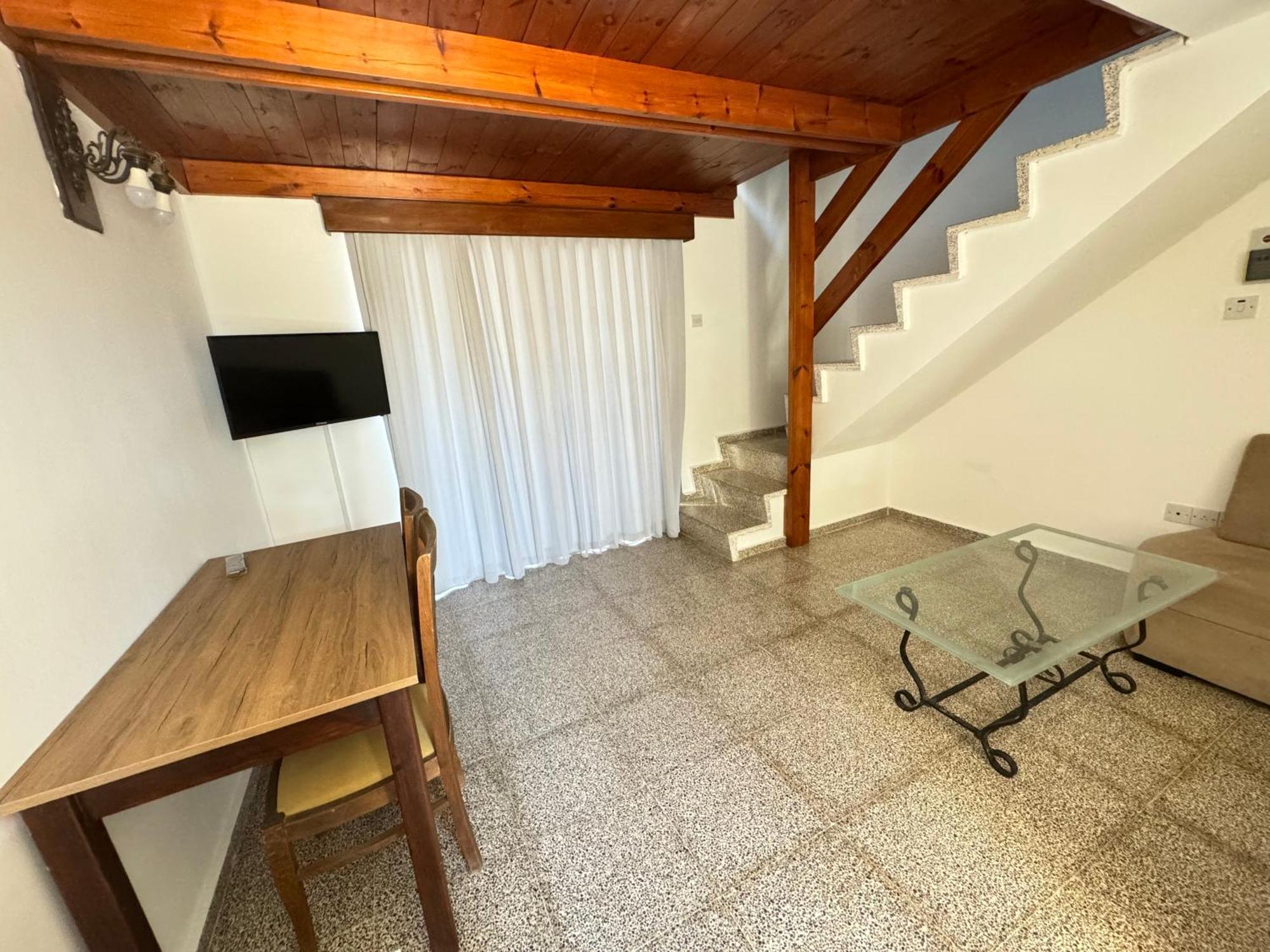 The Horse Farm Hotel Agios Georgios  Buitenkant foto